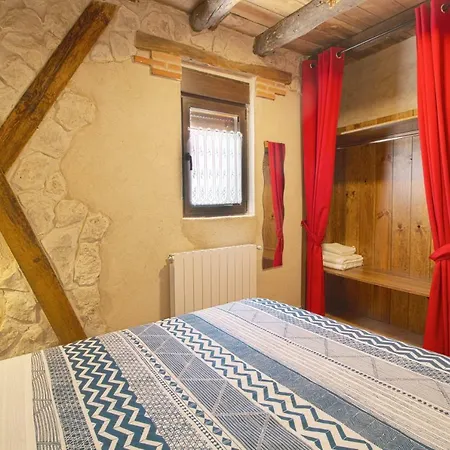 Casas La Muralla De Bodegas Marcos Сasa de vacaciones Peñafiel