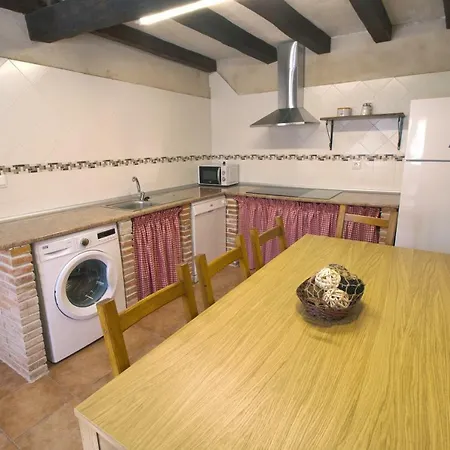 Casas La Muralla De Bodegas Marcos * Penafiel