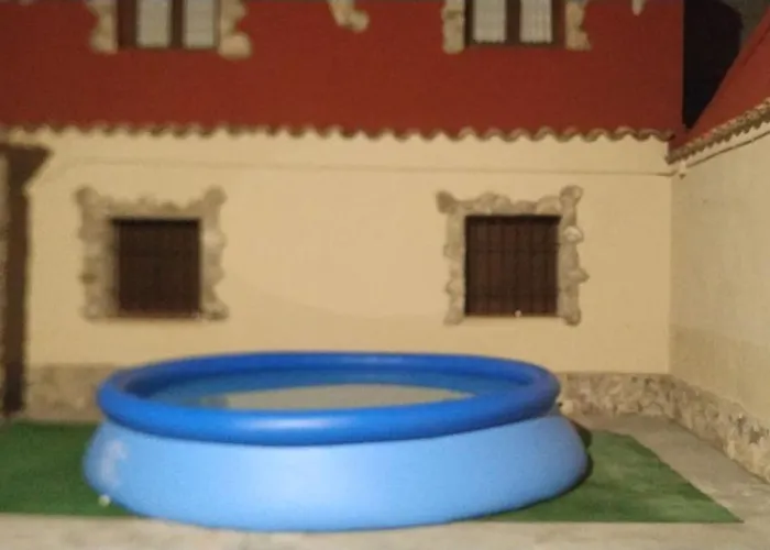 Casas La Muralla De Bodegas Marcos * Peñafiel