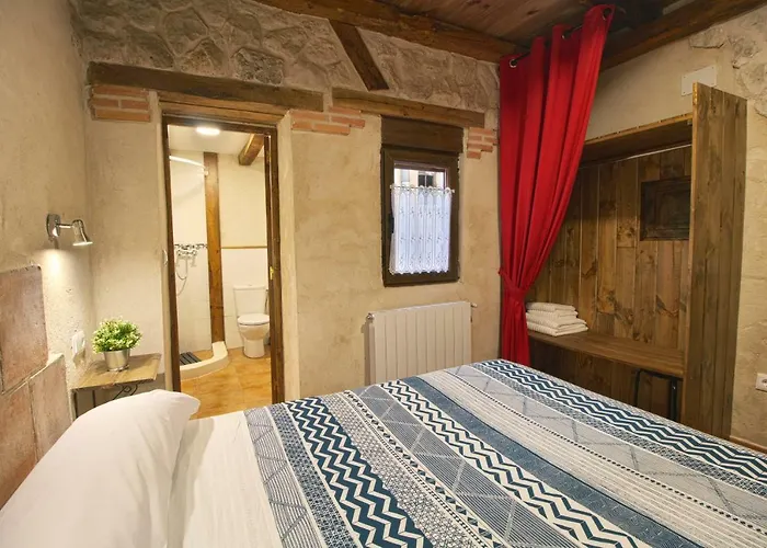 Casas La Muralla De Bodegas Marcos * Peñafiel