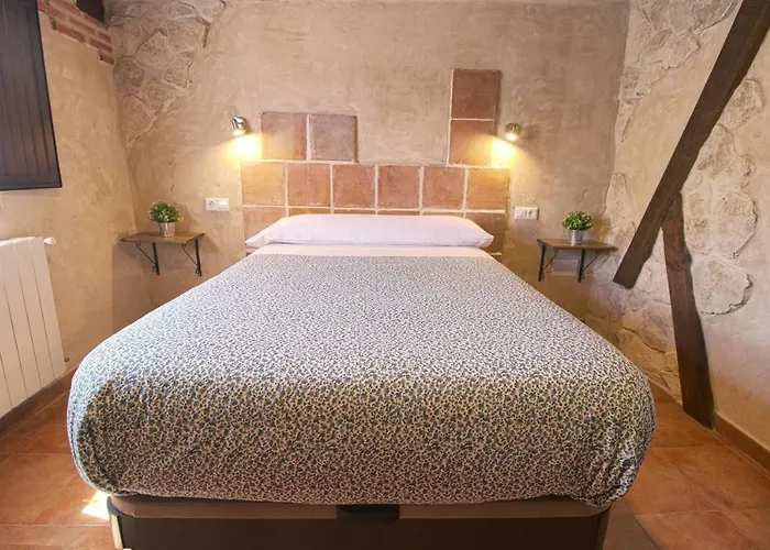 Casas La Muralla De Bodegas Marcos * Peñafiel