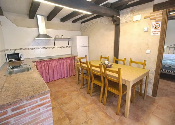 Casas La Muralla De Bodegas Marcos بيت للعطل Peñafiel