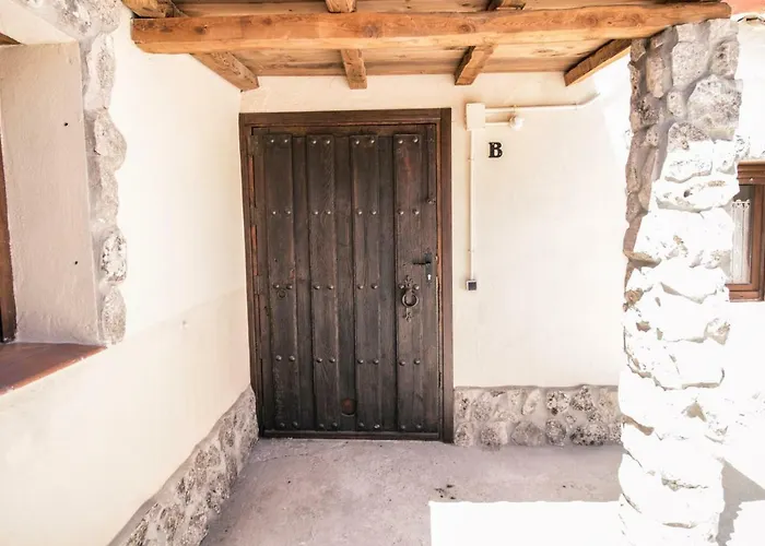 Casas La Muralla De Bodegas Marcos بيت للعطل Peñafiel